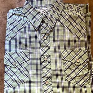 Vintage 90’s men’s Ranchwear of California western shirt. Size M. Green plaid